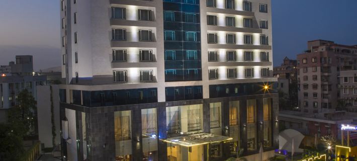Radisson Blu Hotel Ahmedabad โรงแรมในอัห์มดาบาด