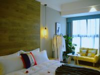 木木酒店(重庆巴南万达海洋公园店) - 景观豪华大床房