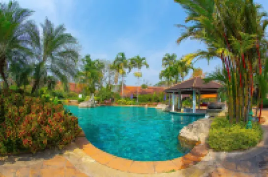 โกลเด้นท์ ไพน์รีสอร์ท เชียงราย