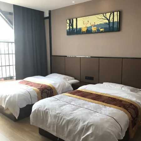 Jingshan Diyi Hotel