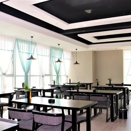 Ruo'an Boutique Hotel (Gulja Xinmaoye Shopping Center)