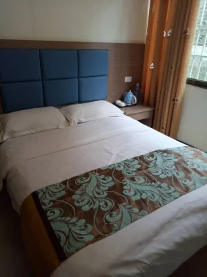 Zunyi Lesheng Home Inn Hotels near Banqiaozhen Passenger Transport Terminal