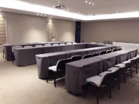 Homeinn Plus Hotel (Shanghai Lujiazui Yushan Road Yuanshen Sports Center Subway Station)