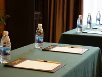 Xin Hai International Holiday Hotel
