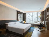 Renaissance northeast hotel โรงแรมใกล้เฉียวซื่อ