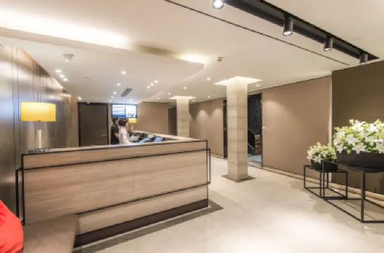 ホームイン プラスホテル(紹興人民西路魯迅古里) 紹興のホテル