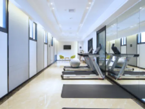 Fuzhou Three Lanes And Seven Alleys Dongjiekou Subway Station Atour Hotel Hotels in Fuzhou