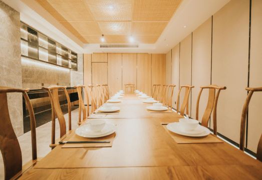 우린 징위 팅위안 호텔