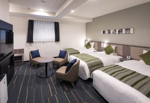 호텔 마이스테이 나고야 니시키 주변 지하철역 출구 모습