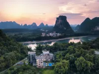 Snow Lion Riverside Resort Hotels in Yangshuo