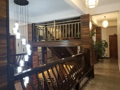 Kaili Old Friends Restaurant (Xiasi Ancient Town Branch) Hotels in Geji town