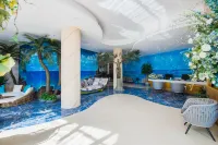 Duhailou Hotel
