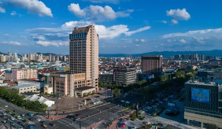 Zhongsu Shipu Hotel Отели рядом с достопримечательностью «Longquan Mountain of Yuyao»