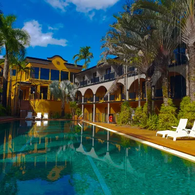 Palm Royale Cairns Hotels near Silky Oak Court Park
