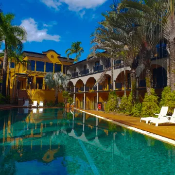 Palm Royale Cairns Отели в г. Кэрнс