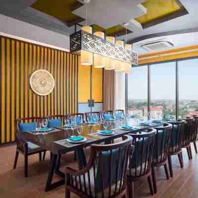 X2 Vibe Viet Tri Hotel Dining/Meeting Rooms