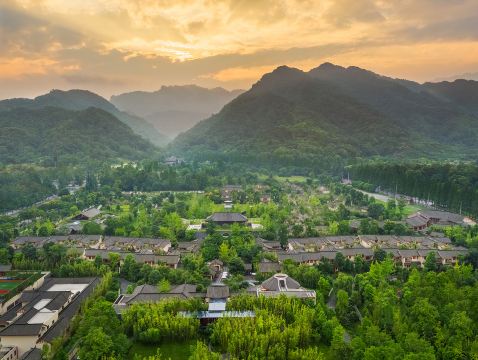 sixsenseshotelqingchengmountain