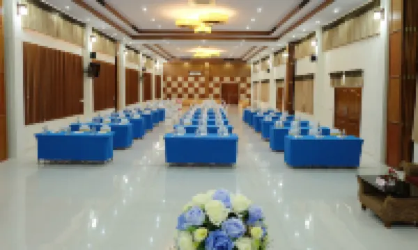 Chaophayathara Riverside Hotel