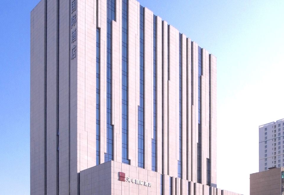 선양 호텔 넓은 객실 전경