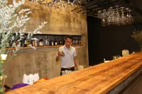 Inthira Vangvieng - Bar