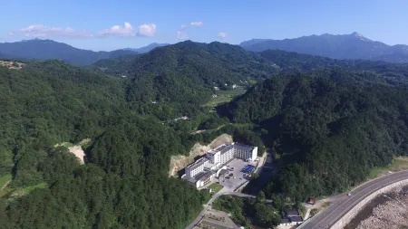 Tiantang Guzhai Holiday Hotel Отели рядом с достопримечательностью «Baima Canyon»