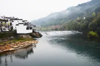 Yiyuan Shanshui Homestay 왕커우(왕구) (동선) 호텔