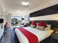 Oaks Townsville Hotel - bar