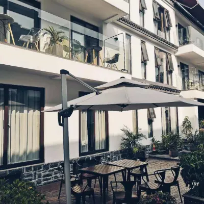 Hangzhou Lansu Homestay (Xihu Zhejiang University Yuquan Branch) Отели рядом с достопримечательностью «Цюйюаньфэнхэ»