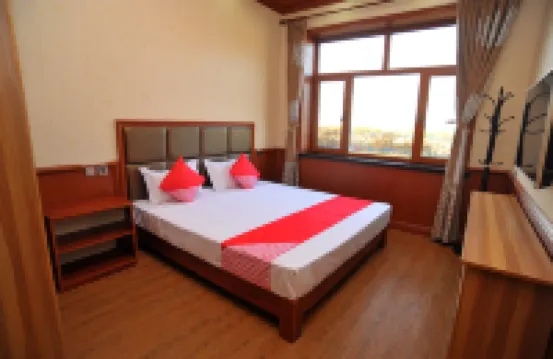 Xuexiang Renjia Hotel