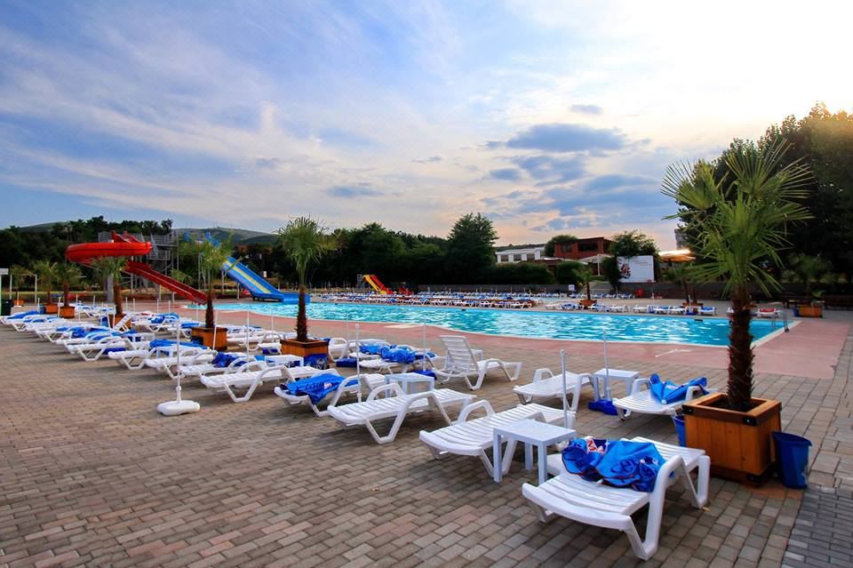 Holiday Resort - Housity