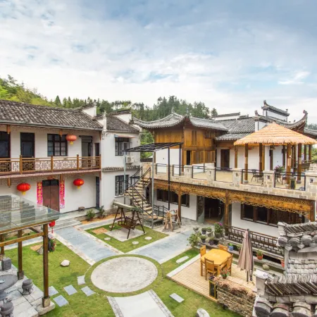 Yunshang Jiuzhou Hostel