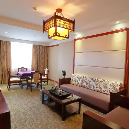 Guangyuezhen Hotel (Baise High-Speed Railway Station)