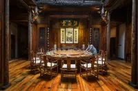 Houtang Holiday Manor - Historic Hotels