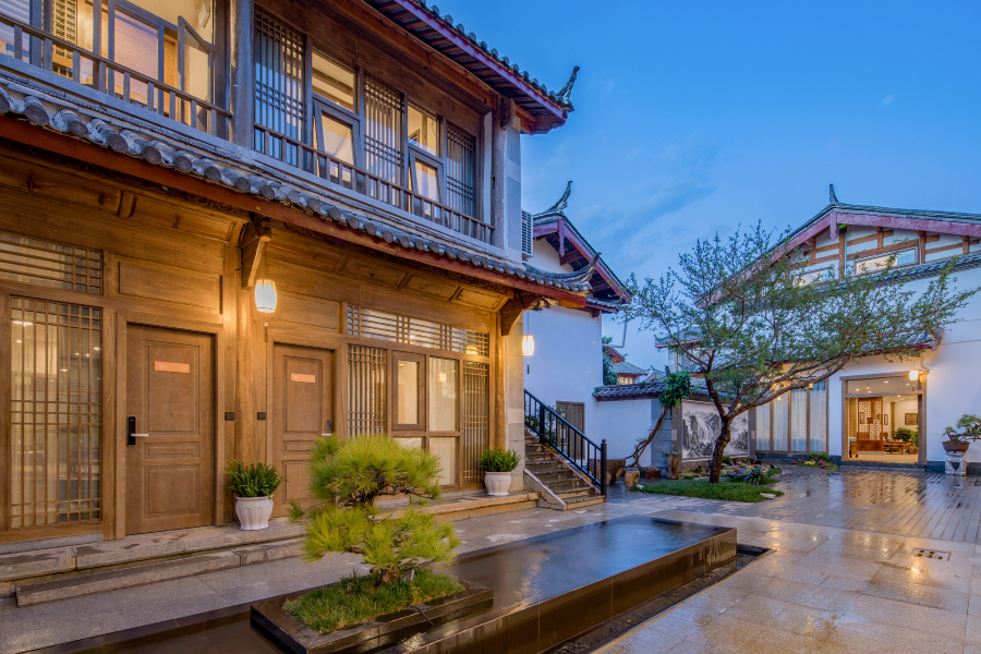 花筑·沁园轻奢客栈(丽江古城旗舰店) (floral hotel (lt) qinyuan)