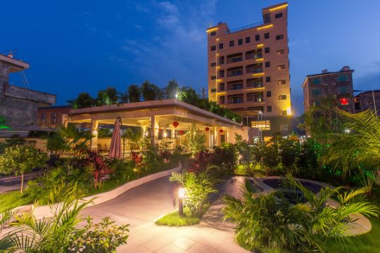 龙门绿源假日酒店