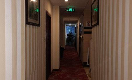 Nanjiang Yukun Business Hotel - Housity