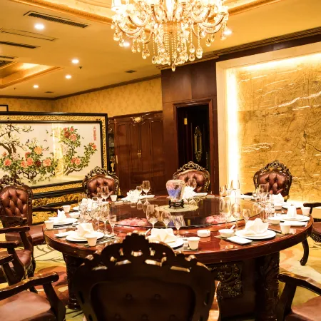 Tianbao Hotel