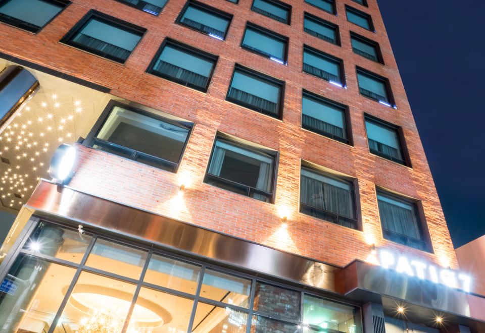 1. 파티오세븐호텔..