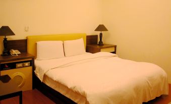 Zaw Jung Hotel