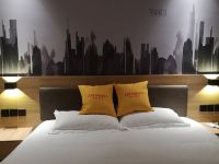骏怡连锁酒店(台州椒江区东海大道店) - 时尚大床房