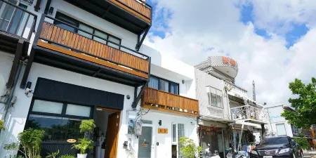 Red House Отели рядом с достопримечательностью «Maobitou Park»