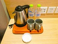 海友酒店(青岛栈桥中山路店) - 高级大床房