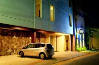 Hive 68 - Hotel and Resorts (Negombo) - parking