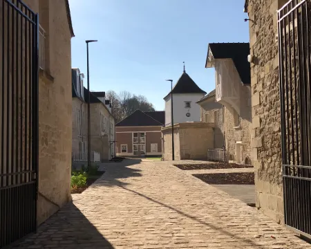 Le Grand Pavillon Chantilly Hotels in Oise