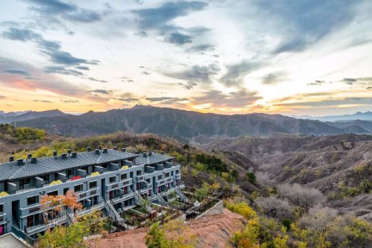 三十七度长城别墅(北京长城源著二期店)