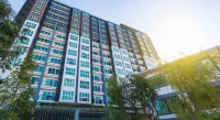 Locals Prio ChiangMai Central Airport Plaza Hotels in Pa Daet