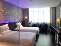 桔子水晶上海国际旅游度假区川沙酒店 - 豪华双床房