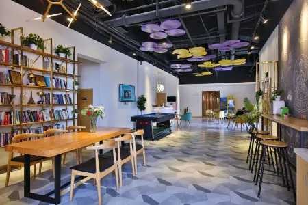 Pengpai Art Youth Hostel