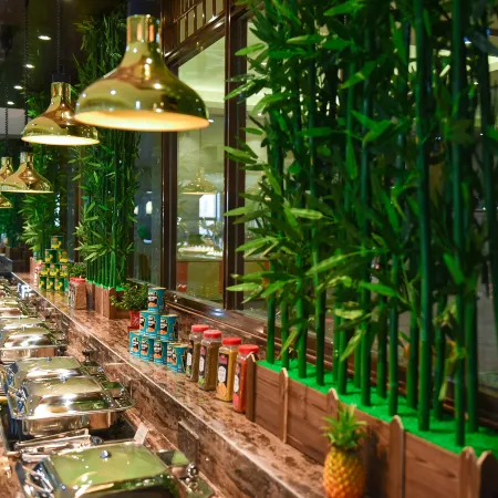 Hundred Hotel