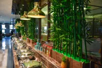 Hundred Hotel - breakfast